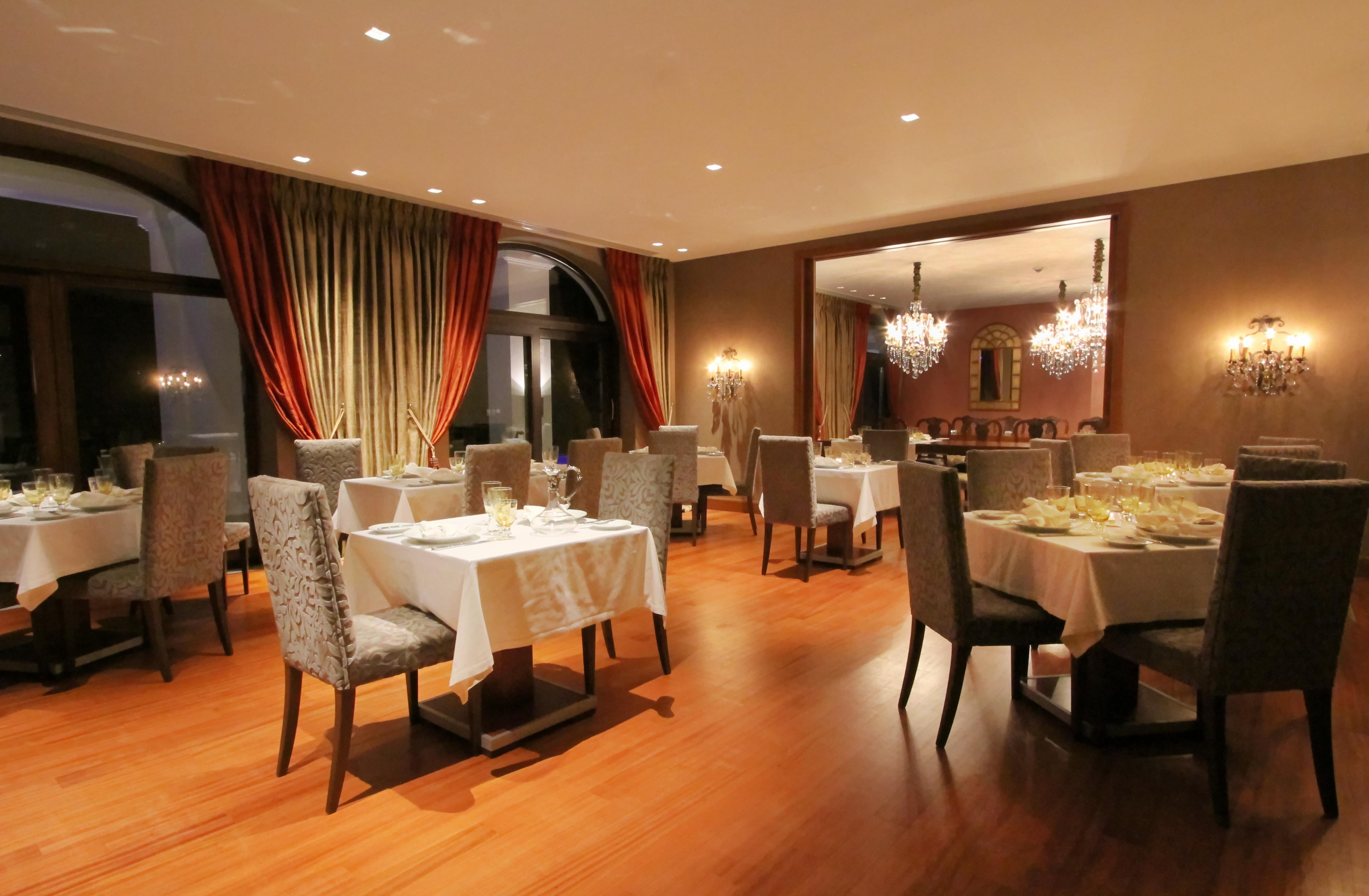 Hotel Du Lac Congress Center & Spa Ioannina Exterior foto Restaurant